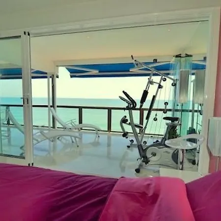 Malibu Deluxe Strandlage Appartamento *